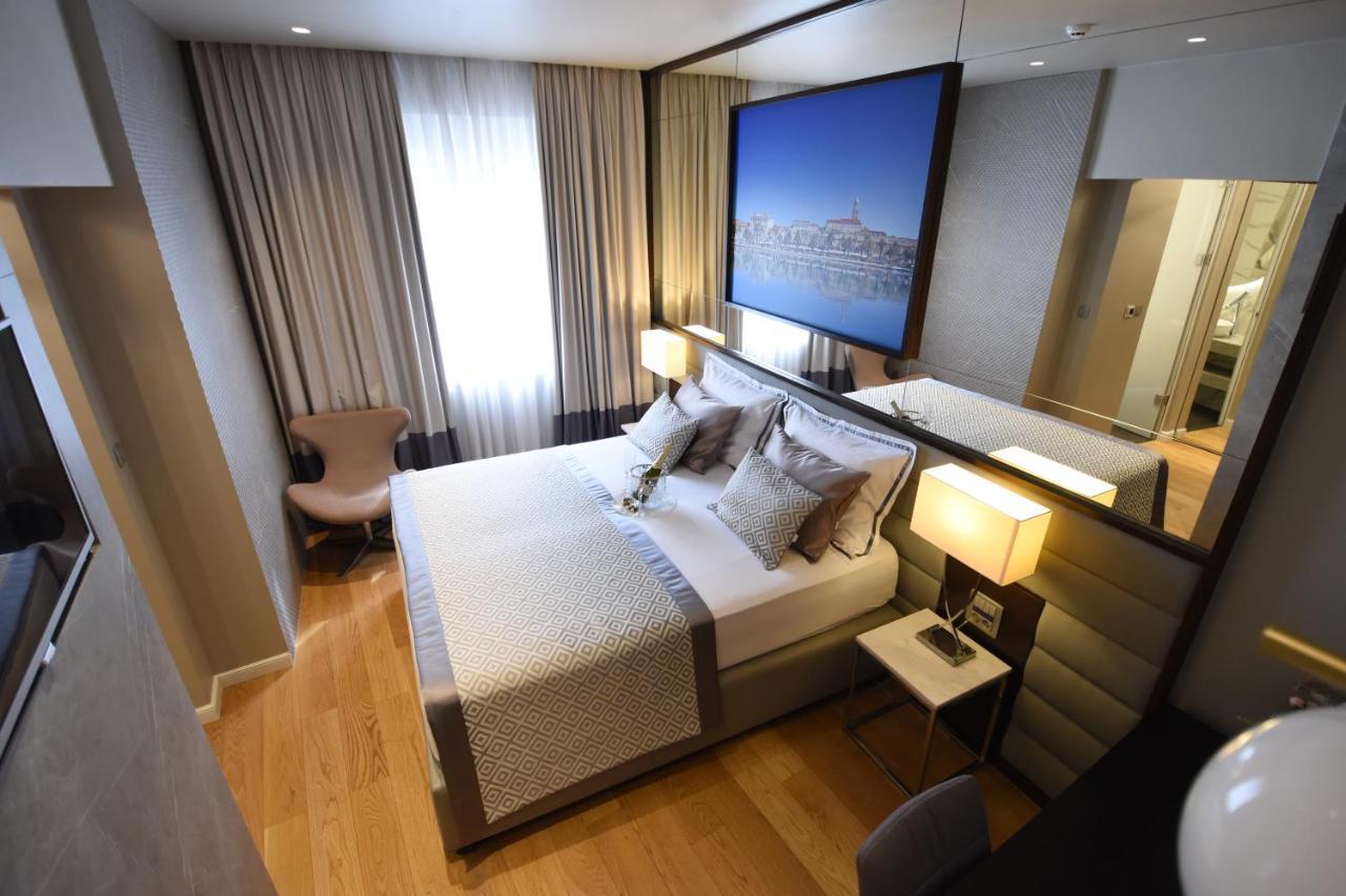 Fortuna Luxury Rooms 1 斯普利特 外观 照片